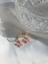 Charger l'image dans la galerie, ROSE BUTTERFLY