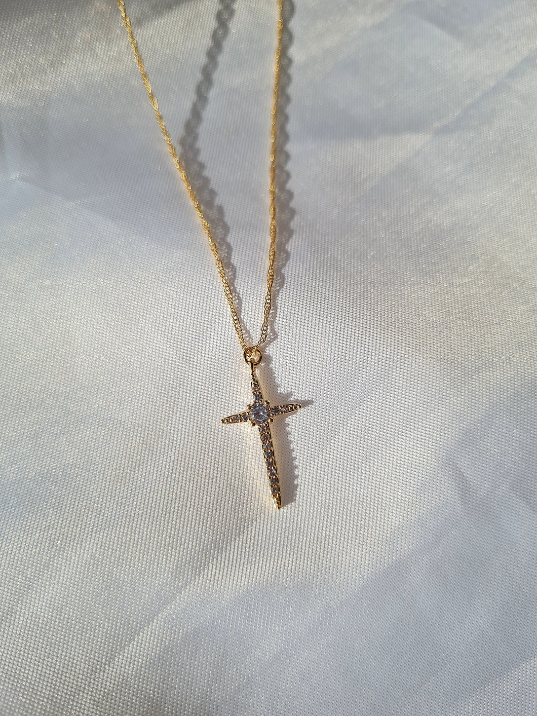 SHINY CROSS NECKLACE