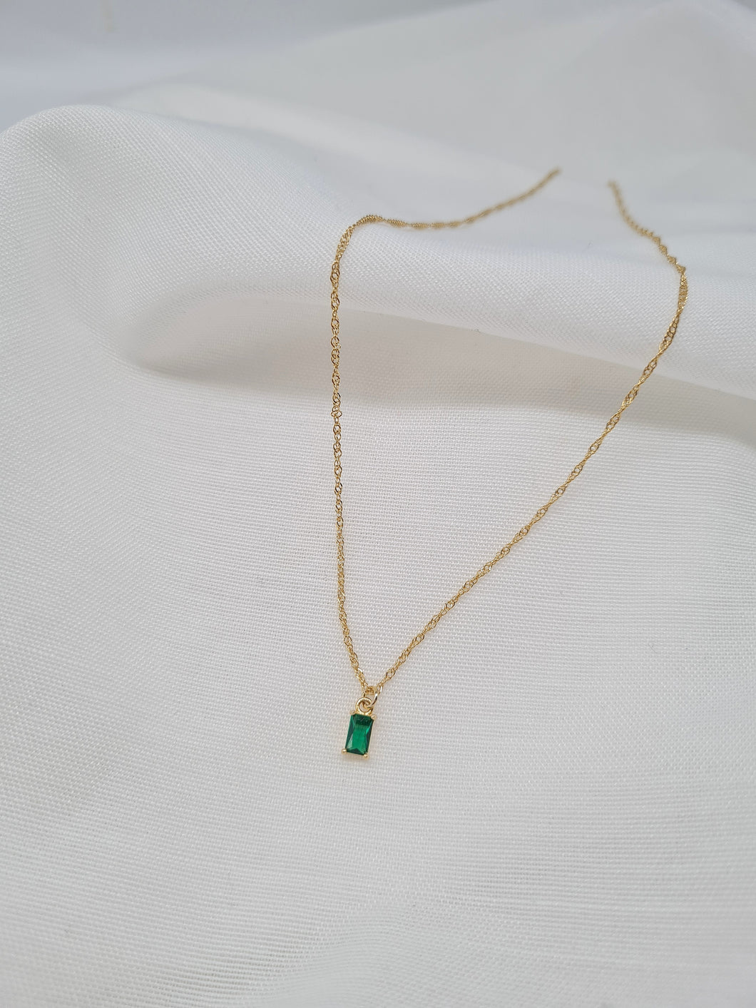 SLYTHERIN GEMS NECKLACE