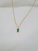 Load image into Gallery viewer, SLYTHERIN GEMS NECKLACE