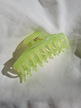 Charger l&#39;image dans la galerie, LIME MARIPOSA CLAW